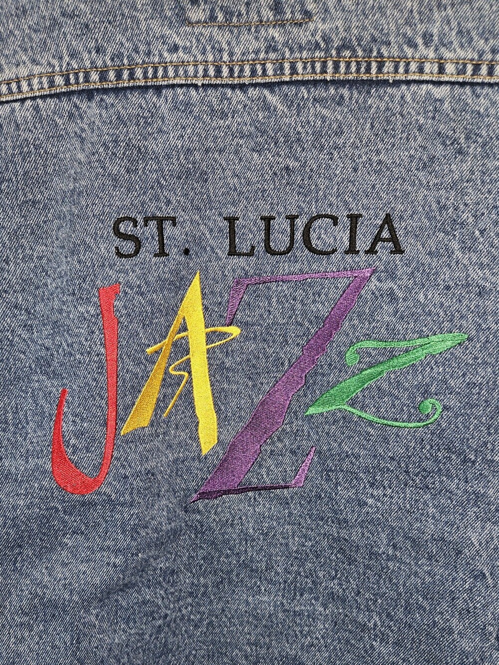 Lee Light Blue Denim 90's Jacket with Multicolor St. Lucia Jazz Embroidery sz XL - Picture 5 of 9